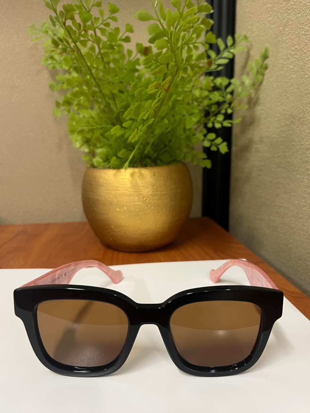 Gucci Black Frame Sunglasses with Pink Temples and Brown Lenses